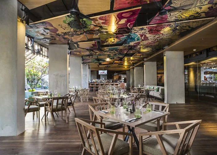 ホテル Artotel Bali サヌール