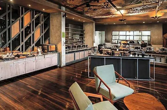 ホテル Artotel Bali サヌール